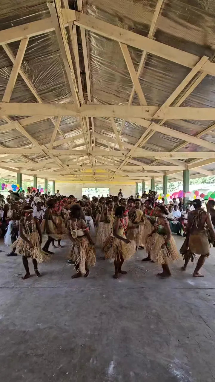 30K views · 1.6K reactions | Guadalcanal Students with a Contemporary Dance 🕺 👌 📝🥰 #schoolfencehandover #NguviaCommunityHighSchool #AusAid | Nguvia Community High School