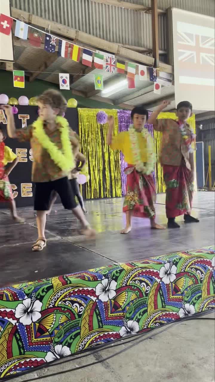 15 reactions | 🌺 Next stop? The Year 2 boys took us on an adventure to Hawaii

🇸🇧🇫🇯🗿🌺🇬🇷🇼🇸🇲🇳🇪🇬🇮🇪🇹
