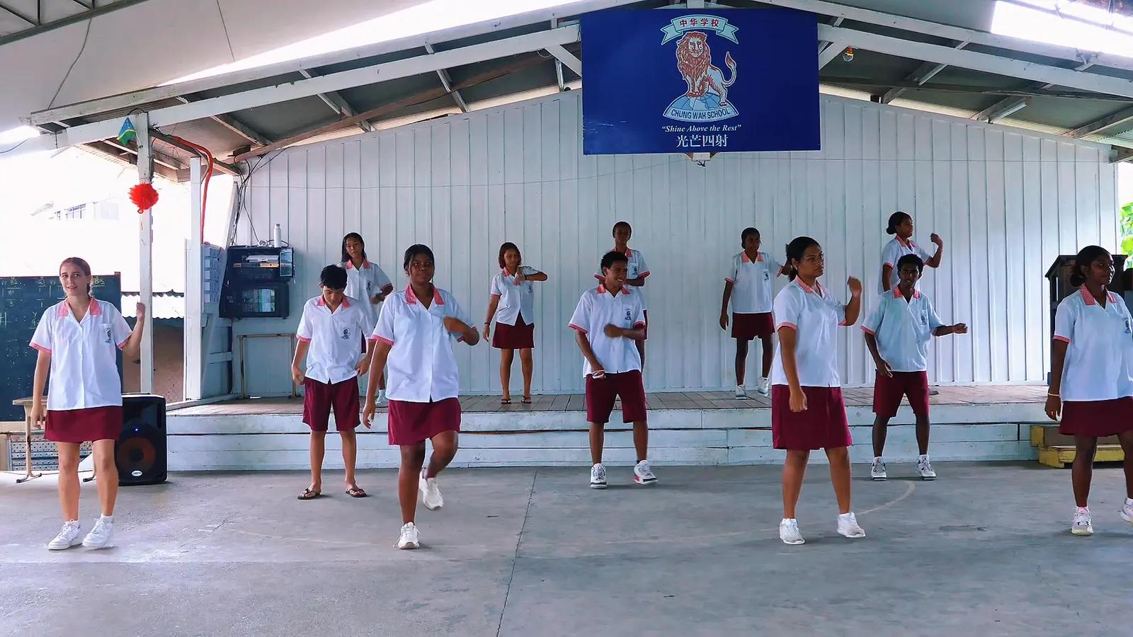 77K views · 1.5K reactions | Chung Wah Year 9 students with their inspiring dance performance of Big Dreamer (大梦想家) at our World Chinese Language Day celebration! ✨🎵
#WorldChineseLanguageDay #