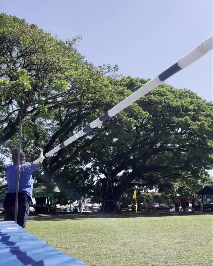 1.1K views · 20 reactions | 🇸🇧 Happening now!!!

Come on down to Woodford’s Sports Carnival to support our students.

We’d love to see you dressed up in your favourite house colours! | Woodford Internation