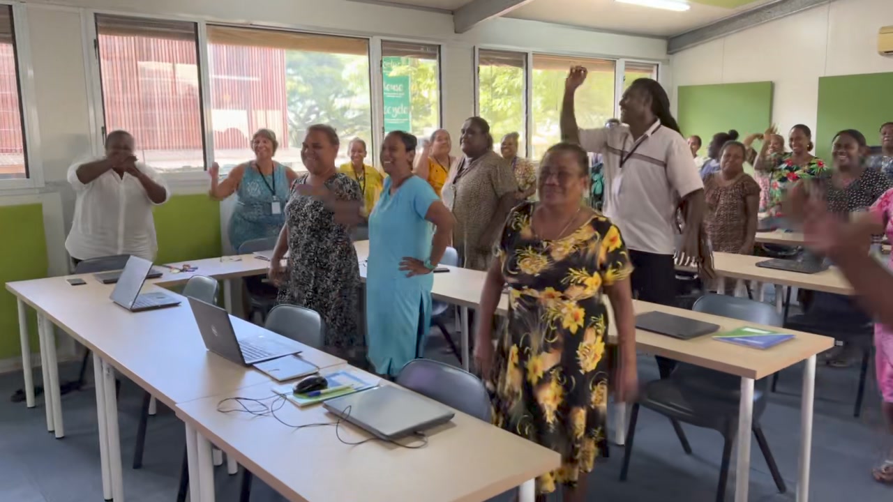42K views · 343 reactions | 🇸🇧 As we dance into the weekend, see if you can pick up any dance moves from some of our staff 🕺💃🏾

#woodfordinternationalschool #thehapiisles #solomonislands #honiara