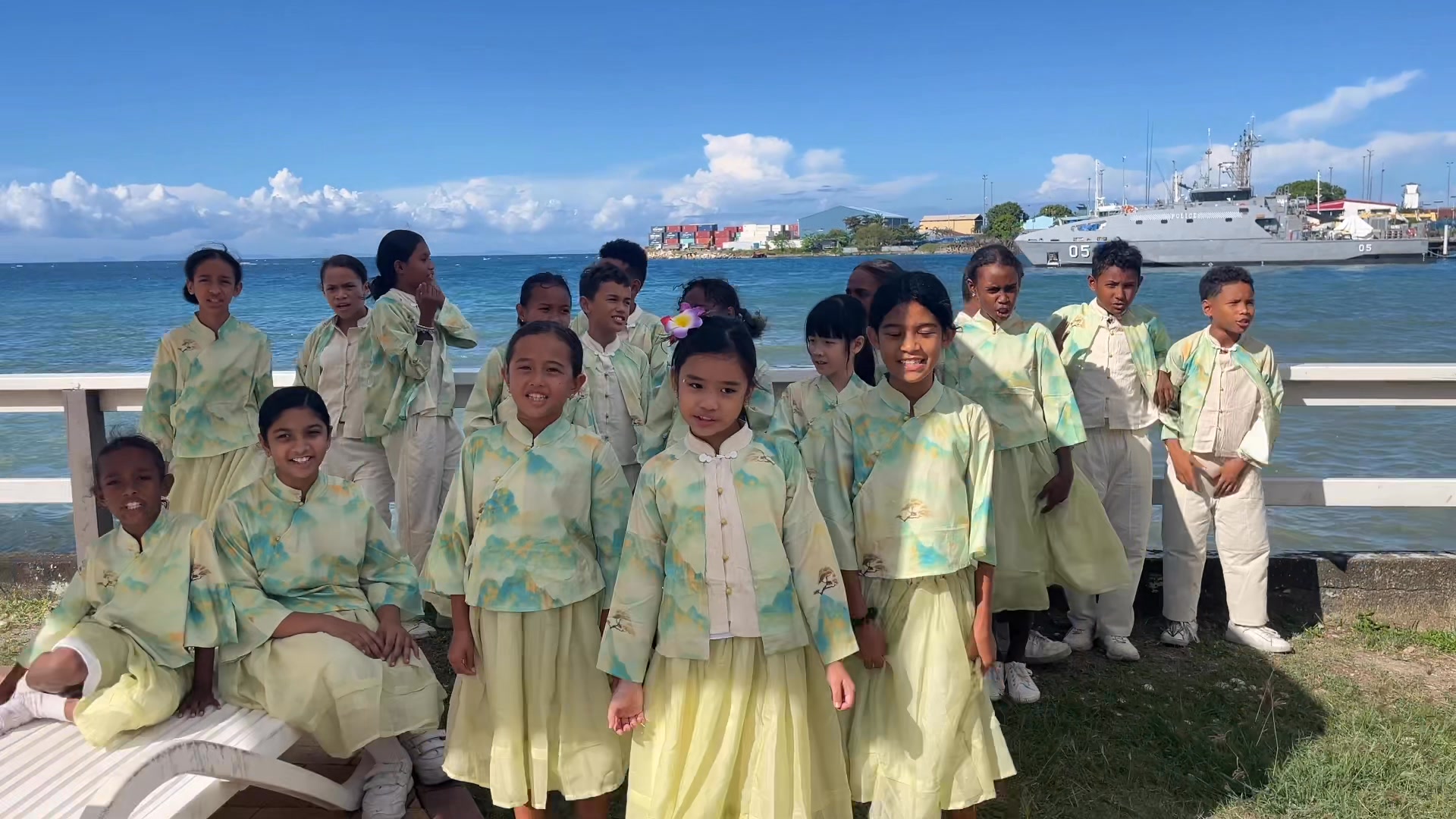 6.8K views · 173 reactions | The students of the Chinese School went to the Mendana Hotel to participate in the celebration of China's National Day and sang the Chinese song "Jasmine Flower." | Chung Wah School